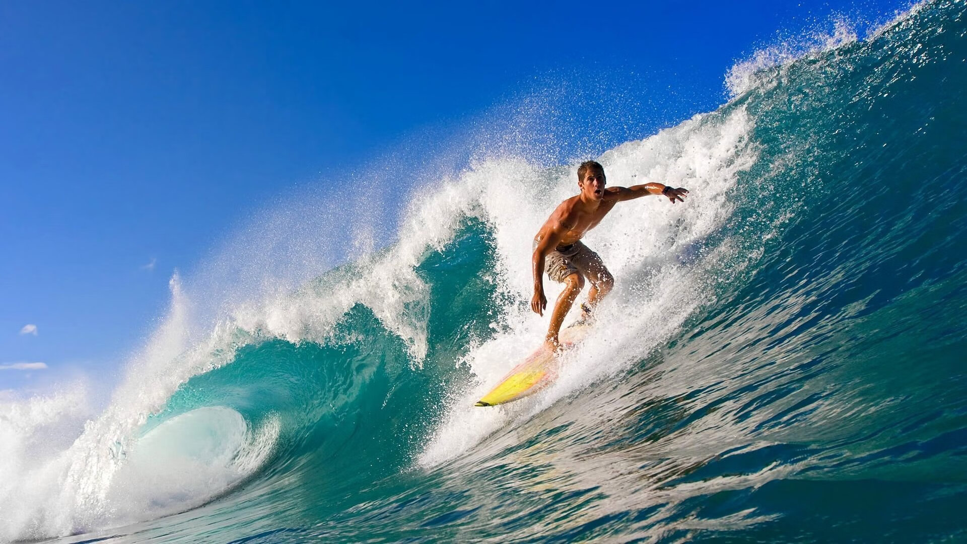 “史诗一战！两队鏖战五局，战术与技巧的巅峰对决”